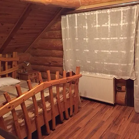 Pensjonat Carpathian Aura 3*